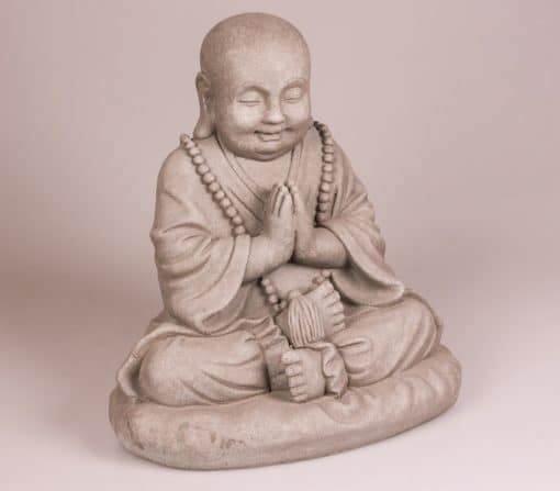 Zittende Boeddha beeld monnik grijs 55cm