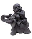 Shaolin monniken beeld – Donker grijs shaolin monnik op olifant 44 cm 4