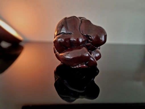 Yogiman beeld 12cm donker resin 4