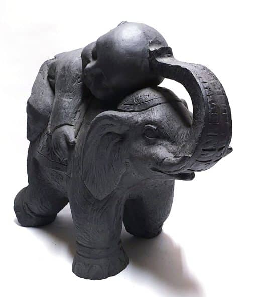 Shaolin monniken beeld – donker grijs shaolin monnik op olifant 4